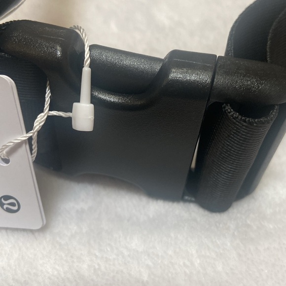 LuLuLemon NWT Hard To Find Clear Everywhere Belt Bag Black Strap - Picture 9 of 10